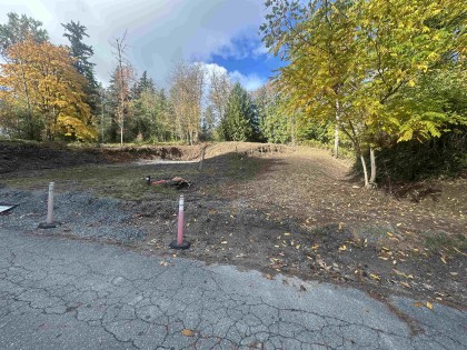 Photo 2 at 26861 Oliver Avenue, Thornhill MR, Maple Ridge