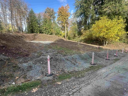 Photo 3 at 26861 Oliver Avenue, Thornhill MR, Maple Ridge