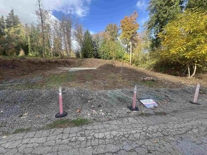 Photo 1 at 26861 Oliver Avenue, Thornhill MR, Maple Ridge