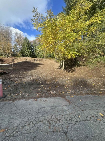 Photo 10 at 26861 Oliver Avenue, Thornhill MR, Maple Ridge