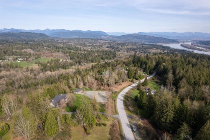 Photo 12 at 10230 Rolley Crescent, Thornhill MR, Maple Ridge