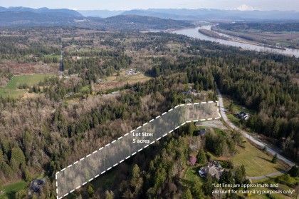 Photo 3 at 10230 Rolley Crescent, Thornhill MR, Maple Ridge