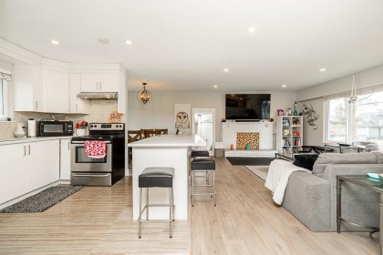 Photo 2 at 11278 206 Street, Southwest Maple Ridge, Maple Ridge