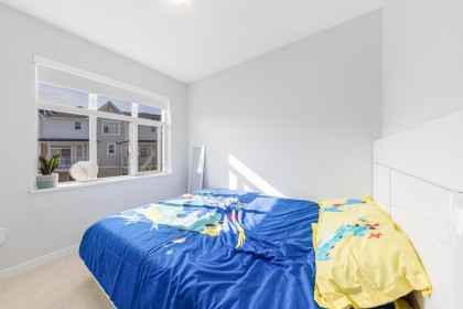 Photo 14 at 1018 - 11280 Pazarena Place, East Central, Maple Ridge