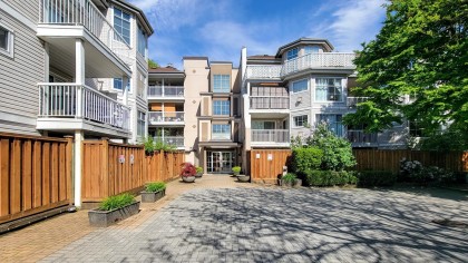 Photo 4 at 304 - 2678 Dixon Street, Central Pt Coquitlam, Port Coquitlam