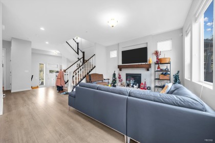 Photo 5 at 24355 112b Avenue, Cottonwood MR, Maple Ridge