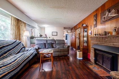 Photo 7 at 18365 Lougheed Highway, North Meadows PI, Pitt Meadows