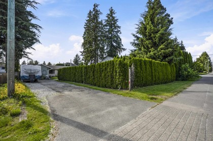 Photo 2 at 3819 Coast Meridian Road, Oxford Heights, Port Coquitlam