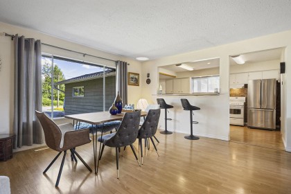 Photo 9 at 3819 Coast Meridian Road, Oxford Heights, Port Coquitlam