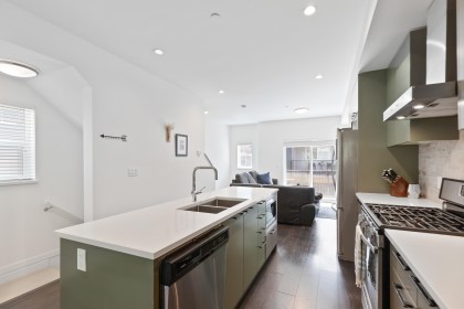 Photo 10 at 31 - 22810 113 Avenue, East Central, Maple Ridge