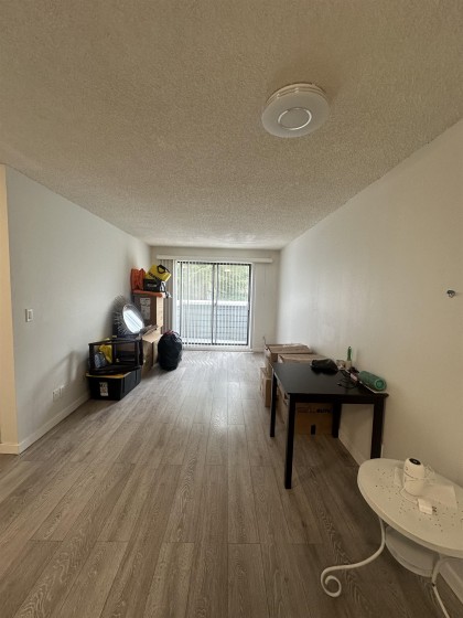 Photo 3 at 303 - 1948 Coquitlam Avenue, Glenwood PQ, Port Coquitlam