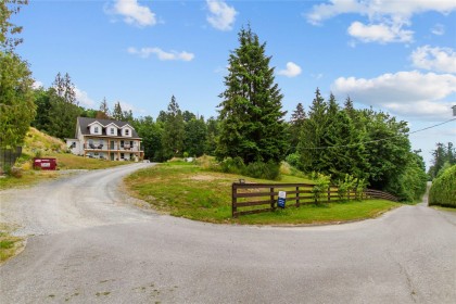 Photo 2 at 34821 Ferndale Avenue, Hatzic, Mission