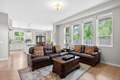 Photo 8 at 24433 113a Avenue, Cottonwood MR, Maple Ridge