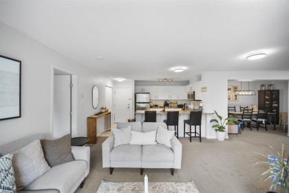 Photo 3 at 304 - 11665 Haney Bypass, West Central, Maple Ridge