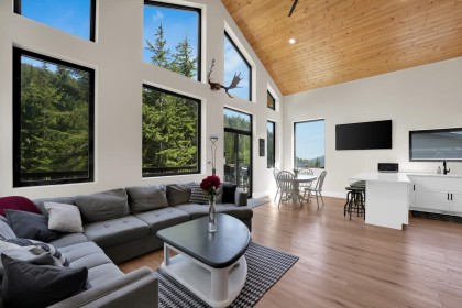 Photo 21 at 47020 Snowmist Drive, Hemlock, Mission