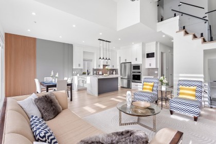 Photo 7 at 2472 Glenwood Avenue, Woodland Acres PQ, Port Coquitlam