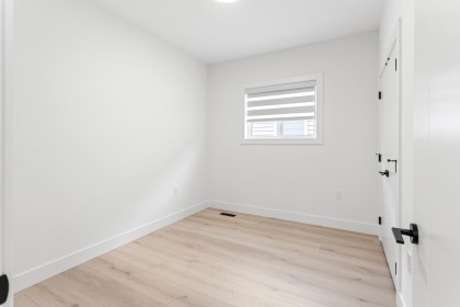 Photo 28 at 2472 Glenwood Avenue, Woodland Acres PQ, Port Coquitlam