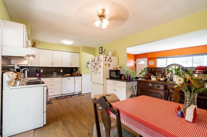 Photo 13 at 11620 210 Street, Southwest Maple Ridge, Maple Ridge