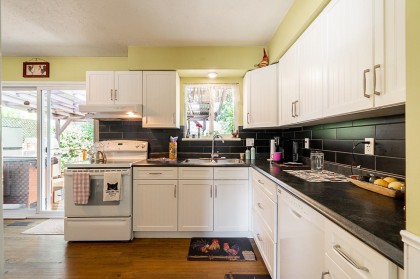 Photo 8 at 11620 210 Street, Southwest Maple Ridge, Maple Ridge