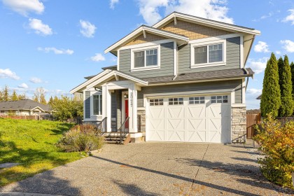 Photo 2 at 20417 Hartnell Avenue, Northwest Maple Ridge, Maple Ridge