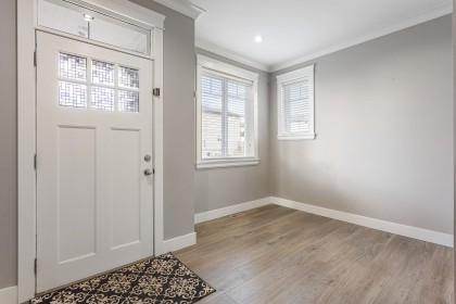 Photo 3 at 20417 Hartnell Avenue, Northwest Maple Ridge, Maple Ridge