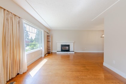 Photo 3 at 3729 Wellington Street, Oxford Heights, Port Coquitlam