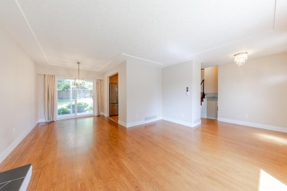 Photo 4 at 3729 Wellington Street, Oxford Heights, Port Coquitlam