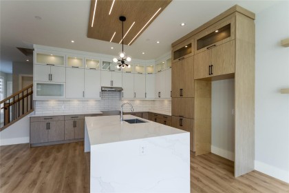 Photo 6 at 10897 Morrisette Place, Thornhill MR, Maple Ridge