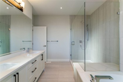 Photo 14 at 10897 Morrisette Place, Thornhill MR, Maple Ridge