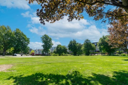 Photo 33 at 404 - 2389 Hawthorne Avenue, Central Pt Coquitlam, Port Coquitlam