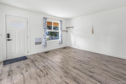 Photo 5 at 20258 Ospring Street, Southwest Maple Ridge, Maple Ridge