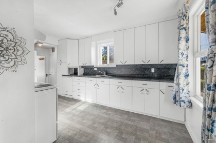 Photo 9 at 20258 Ospring Street, Southwest Maple Ridge, Maple Ridge