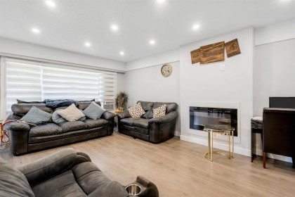 Photo 2 at 1677 Eastern Drive, Mary Hill, Port Coquitlam