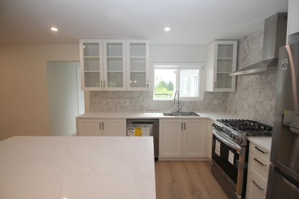 Photo 3 at 2076 Clare Place, Mary Hill, Port Coquitlam