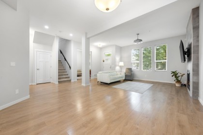 Photo 4 at 24375 112 Avenue, Cottonwood MR, Maple Ridge