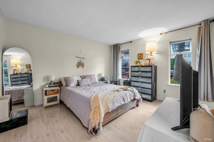 Photo 11 at 22641 Kendrick Loop, East Central, Maple Ridge