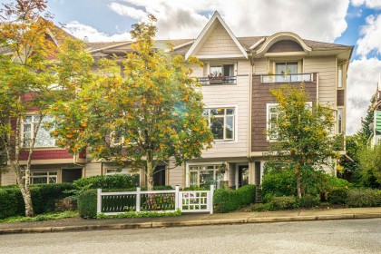 Photo 2 at 2018 Fraser Avenue, Glenwood PQ, Port Coquitlam