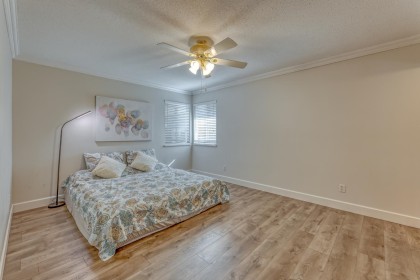 Photo 9 at 22970 126 Avenue, East Central, Maple Ridge