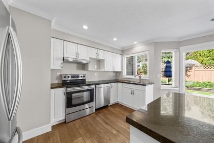 Photo 9 at 115 - 22515 116 Avenue, East Central, Maple Ridge