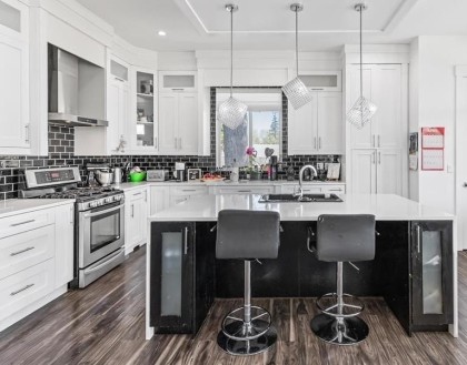 Photo 3 at 24531 Dewdney Trunk Road, Websters Corners, Maple Ridge