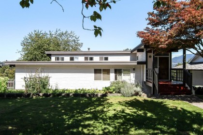 Photo 27 at 1525 Elinor Crescent, Mary Hill, Port Coquitlam