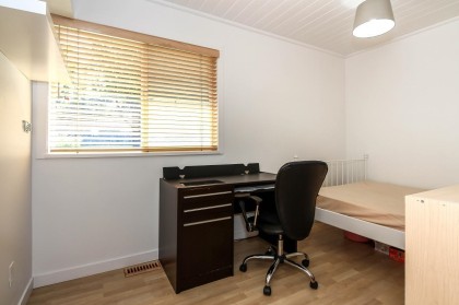 Photo 13 at 1525 Elinor Crescent, Mary Hill, Port Coquitlam