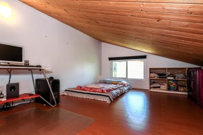 Photo 17 at 1525 Elinor Crescent, Mary Hill, Port Coquitlam