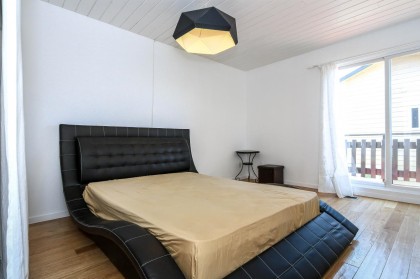 Photo 10 at 1525 Elinor Crescent, Mary Hill, Port Coquitlam