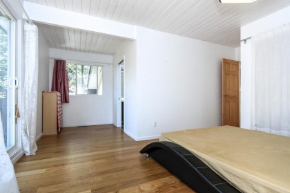 Photo 11 at 1525 Elinor Crescent, Mary Hill, Port Coquitlam