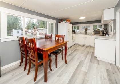 Photo 5 at 23252 Calvin Crescent, East Central, Maple Ridge