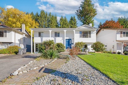 Photo 2 at 3870 Richmond Street, Lincoln Park PQ, Port Coquitlam