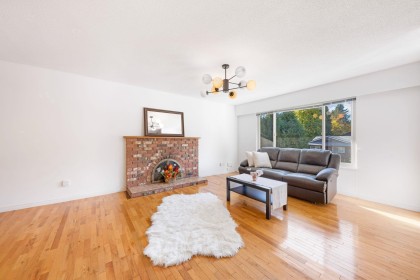 Photo 4 at 3870 Richmond Street, Lincoln Park PQ, Port Coquitlam