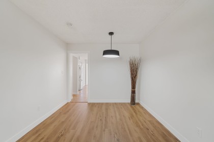 Photo 4 at 1431 Elinor Crescent, Mary Hill, Port Coquitlam