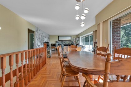 Photo 3 at 9370 263 Street, Thornhill MR, Maple Ridge